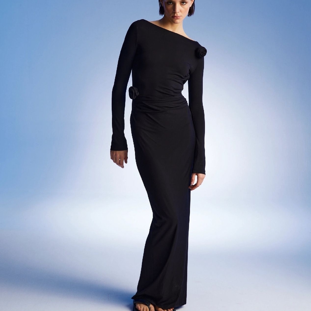 Chic Long Sleeve Black Dress